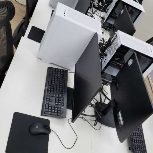 (公司教班機，近新品，少用只買了1年多)intel i5 12400F, RTX 3050, wifii電腦(送m...