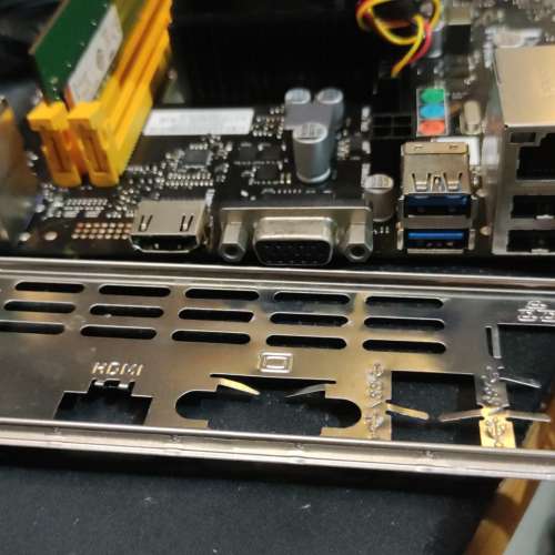 ( ITX) BIOSTAR A10N-8800E 底板支援DDR4 及M.2 附Window10Pro 送Kingston 8G