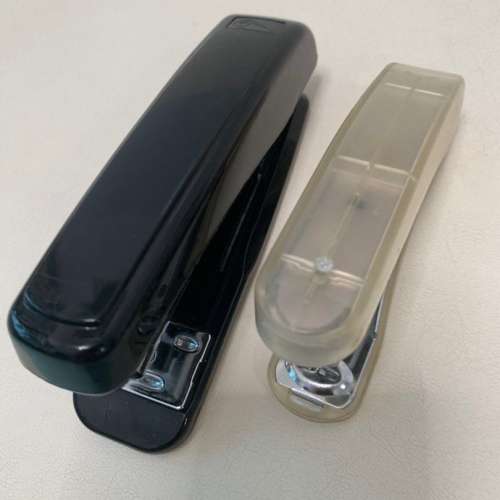 Black and Clear Stapler staple 黑色 透明 訂書機 釘書機 S-828 Arch crown