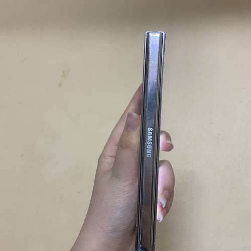 全網最平🔥Samsung galaxy fold 5 12+512美版單卡+esim白色