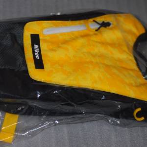 全新NIKON BACKPACK 輕便背囊(黃色)