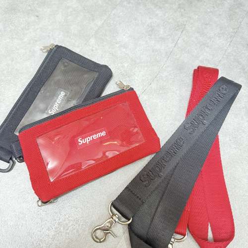 一套兩色賣出）❤️&zwj;🔥正品 Supreme Mobile Pouch Box Logo 手機包 手機套 零錢包