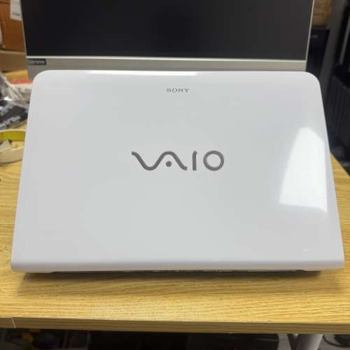 Sony VAIO E (AMD / 11.6" 高清 / Win 7 / 永久Office / SSD) SVE11116FGW