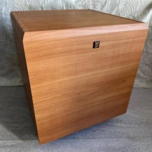 KEF PSW 1000 8吋低音喇叭