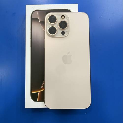 iPhone 16 pro max 256gb 香港行貨 電池健康度100 ％ 金色雙卡 9成9新無花 電話放喺...