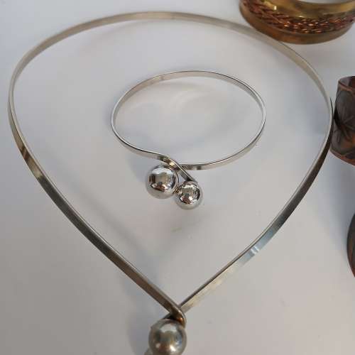 清貨價出售 一手八件铜手鈪/頸圈如照片，8件「共售300元。no.D10.1.26