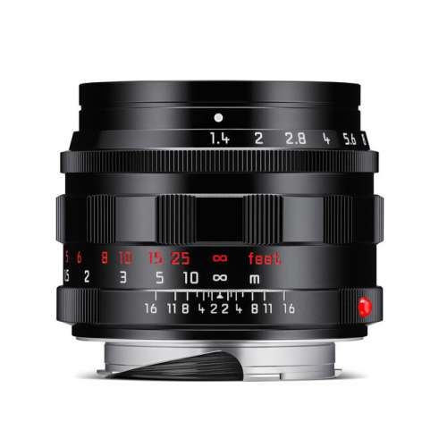 Summilux-M 50 f/1.4, glossy black