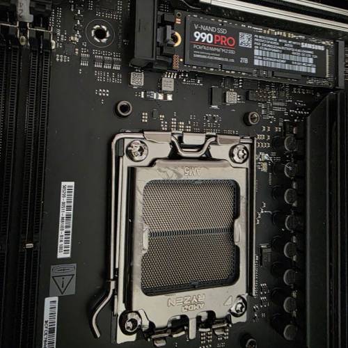 ROG CROSSHAIR X870E HERO