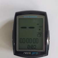 Giant Neos Pro 碼錶