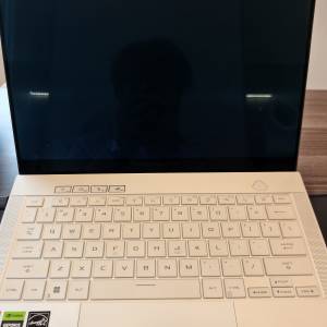 ROG zephyrus G14 99新 有保有單 少議