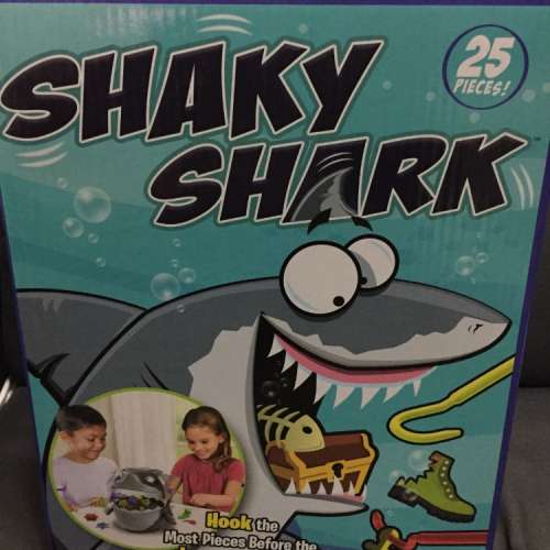 全新 Pavilion Shaky Shark 搖搖鯊魚