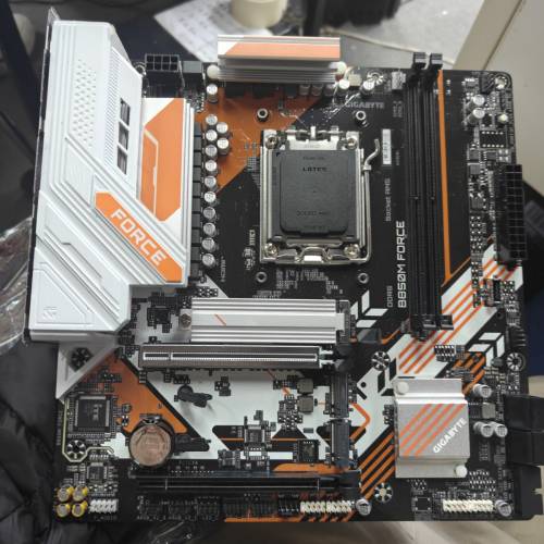 Gigabyte B850M FORCE AM5 DDR5