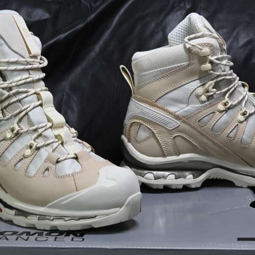 法國SALOMON 中筒Goretex户外靴(EUR42.5)