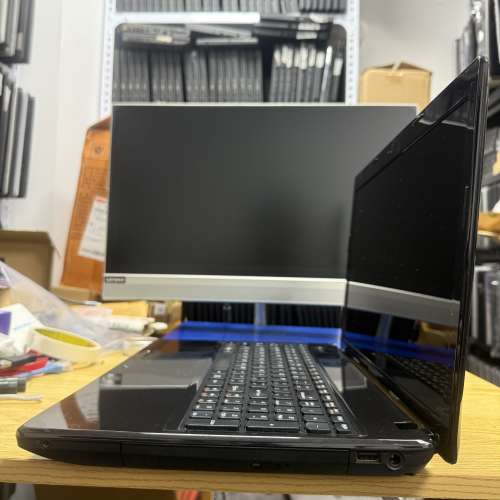 Lenovo ideaPad G585 (AMD / 15.6" 高清 / Win 11 / 永久Office / SSD)