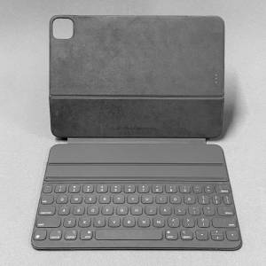 Apple Smart Keyboard Folio for iPad Air M2 M3 Gen 4~7 / iPad Pro 11 inch