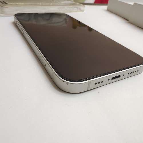 Ios 18.6.2香港行貨白色iphone 12 128gb 雙卡雙待 dual sim, worldwide, 全套有盒usb
