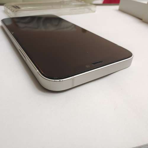 Ios 18.6.2香港行貨白色iphone 12 128gb 雙卡雙待 dual sim, worldwide, 全套有盒usb