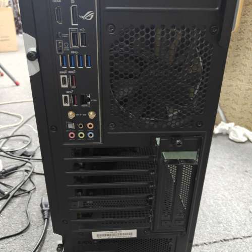 ROG STRIX Z690-F GAMING WIFI / ROG 1000W 火牛/ NZXT 水冷及機箱