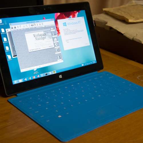 MS Surface RT 2 平板WIN8 32GB ,,沒充電器用,不包好壞