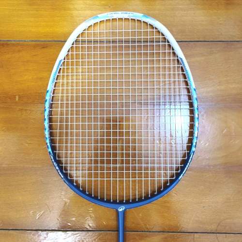 Decathlon KUIKMA, Ultra Lite Frame, BR590 Slim Shaft, 66 gram, tension max 30 lb