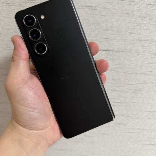 全網最平🔥Samsung galaxy fold 5 12+512美版單卡+esim黑色