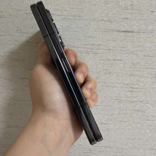 全網最平🙌🏻Samsung galaxy fold 5 12+256美版單卡+esim黑色