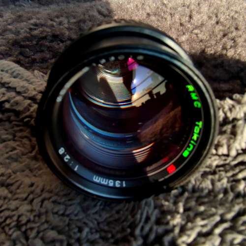 135 2.8 小巧單反相機大光圈長鏡F2.8全開就不錯，色彩佳