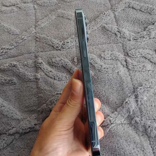 iPhone 13 pro max 1tb 電池效能96 ％，送Magsafe Case及玻璃貼