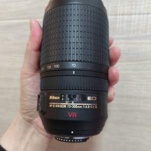 Nikon  ED  AF--S  NIikKOR  70-300mm  1:4.5-5.6G