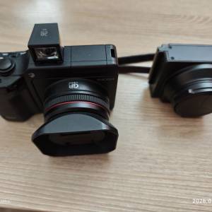 Ricoh GXR 28mm A12 and 28-300mm P10