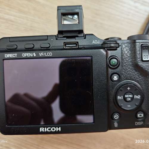 Ricoh GXR 28mm A12 and 28-300mm P10