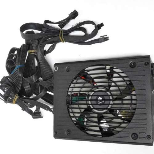 齊線良好9成新專業級無塵淨牛Corsair RM1000 (1000W 80PLUS Gold Full Modular)機箱...