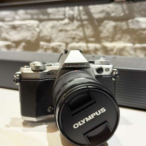 Olympus OM-D E-M5 Mark II + 40 -150mm 鏡頭