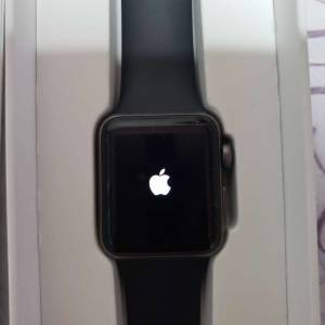 半壞Apple iWatch 3 38mm 全套連充電連盒裝說明書  有興趣請WhatsApp 47480847