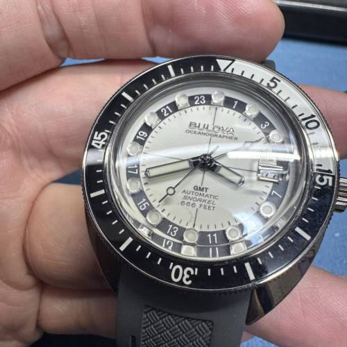 Bulova 寶路華 98B407