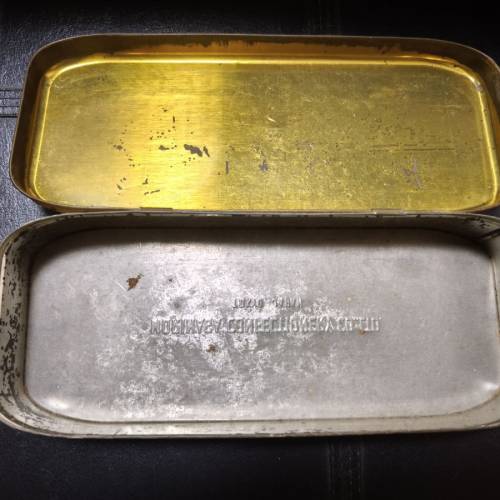 小鐵盒(具年月）