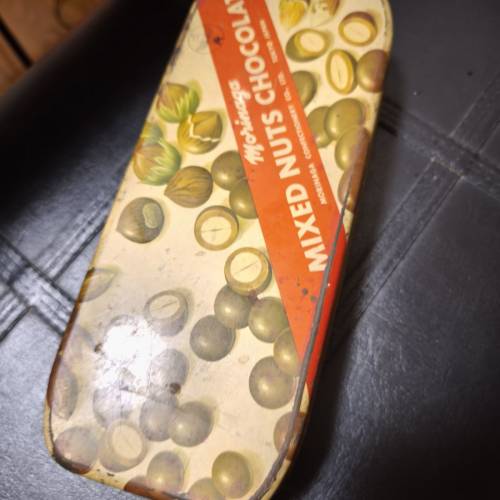 小鐵盒(具年月）