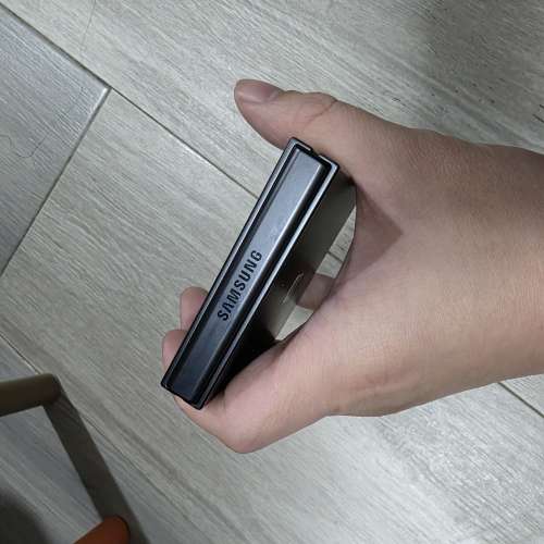 Samsung Galaxy Flip 7