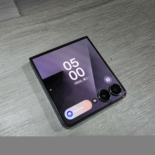 Samsung Galaxy Flip 7