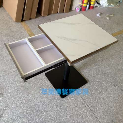 餐飲家具訂造，餐廳桌子訂造，茶餐廳梳化餐桌，不鏽鋼包邊桌子，餐廳卡位梳化，防火...