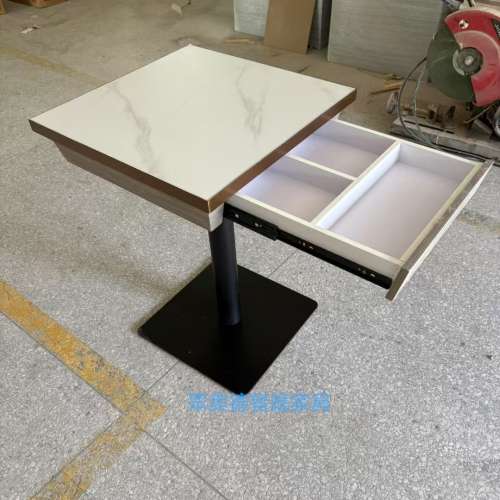 餐飲家具訂造，餐廳桌子訂造，茶餐廳梳化餐桌，不鏽鋼包邊桌子，餐廳卡位梳化，防火...