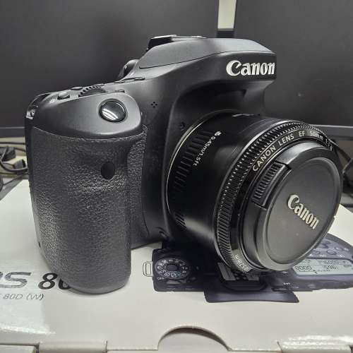 Canon 80D + EF 50mm f/1.8 II Lens