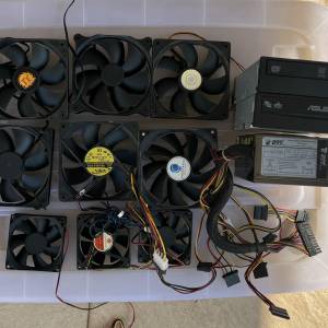 出售一堆電腦配件, 9把電腦風扇 +2部DVD RW 光碟機+ 099博士牛電源供應器 清屋出售...