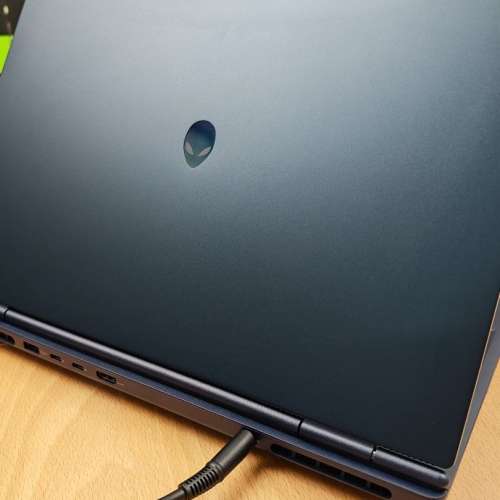 Alienware 16 Aurora AC16250 Core7 240H + RTX 5060 99%新 通電時間 10小時 16GB ...
