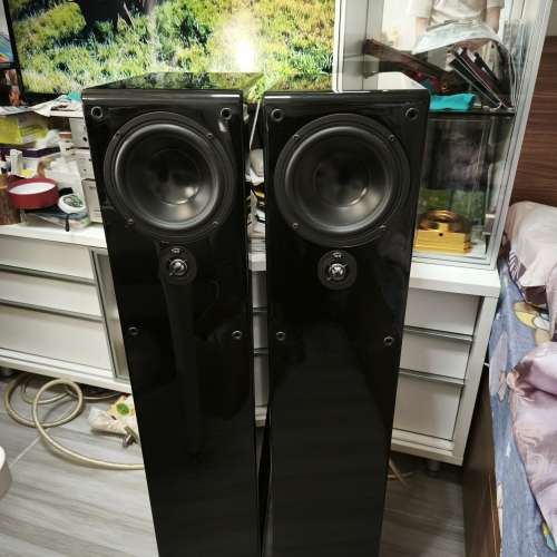 NHT ST4 黑色鋼琴漆音柱