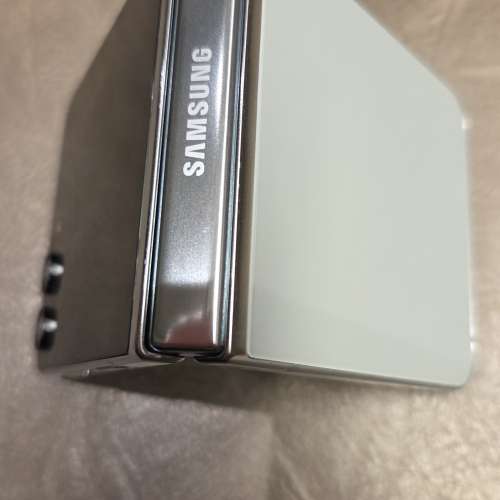 SAMSUNG FLIP 5 香港行貨 8+256 全新一樣