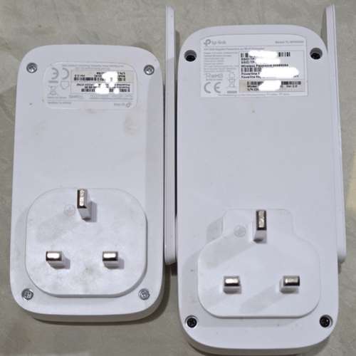 TP-LINK 1300mbps homeplug 2隻. 有WIFI EXTENDER