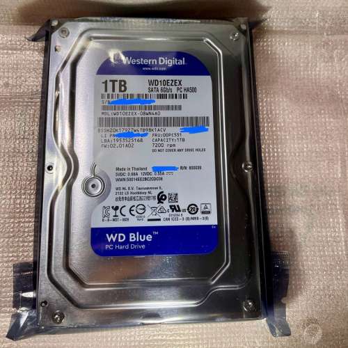 WD Blue 1TB 硬碟 , 100%全新未拆包裝，不包保養 *不議價