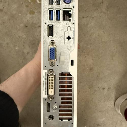 Epson ST180E 迷你主機