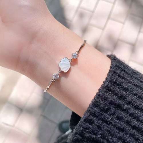 s925纯银一贝子气质手链女款